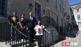 河北吃瓜网红事件视频