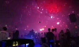 酒吧掰手指爆料视频,手指舞背后的惊人爆料