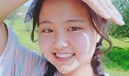 吃瓜直播间进娱乐圈,跨界娱乐圈的奇幻之旅