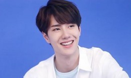 最新八卦爆料王一博,神秘女友身份引网友热议